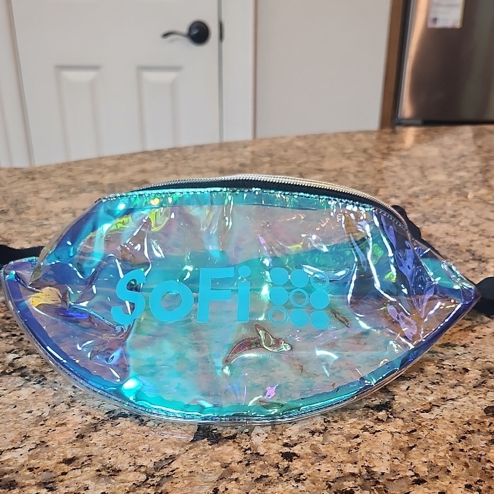 Holographic Fanny Pack‎